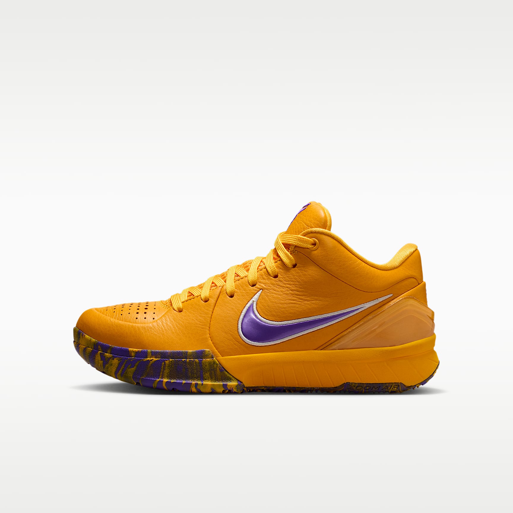 コービー4 プロトロ　　ナイキバッシュ NIKE公式】コービー 4 ジュニア バスケットボールシューズ.オンライン